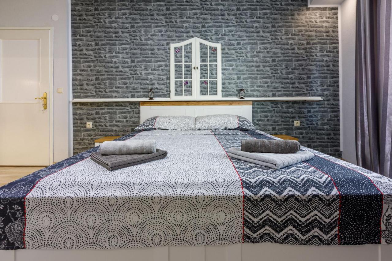 Apartments And Room Art تْسْغيكفانِتْسا المظهر الخارجي الصورة