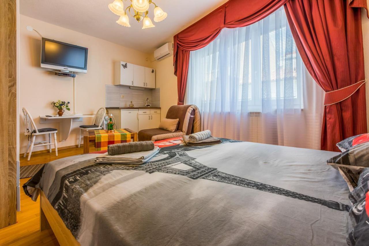 Apartments And Room Art تْسْغيكفانِتْسا المظهر الخارجي الصورة