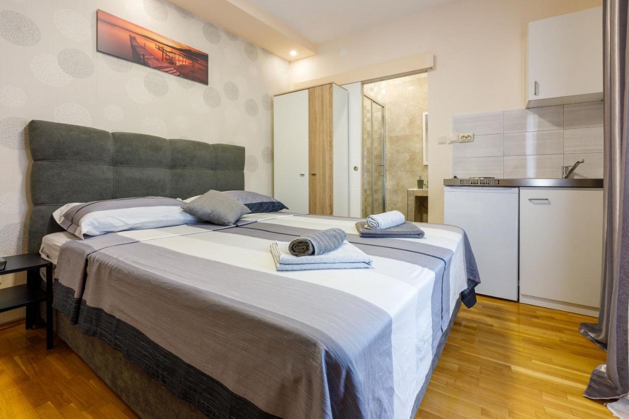 Apartments And Room Art تْسْغيكفانِتْسا المظهر الخارجي الصورة
